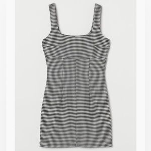 H&M Divided L Black/White Houndstooth Fitted Dress
